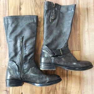 bed stü US size 9 grey boots